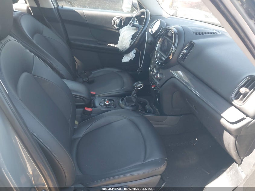2019 MINI COUNTRYMAN auction photo 5