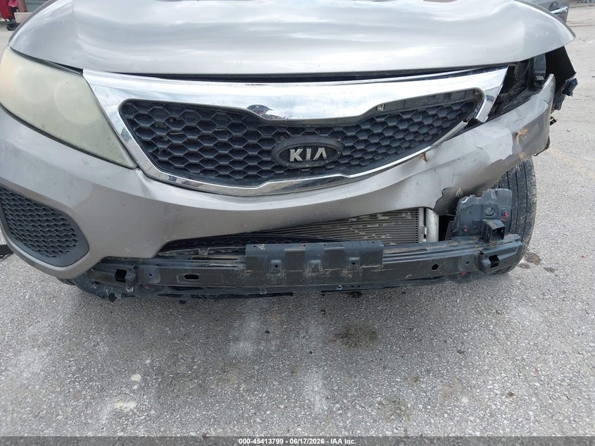 2011 KIA SORENTO auction photo 6