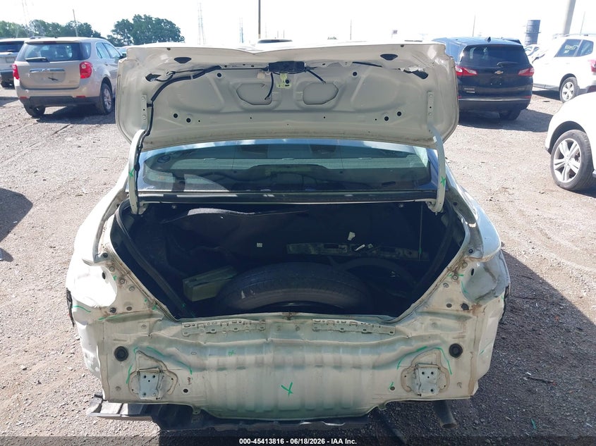 2019 TOYOTA CAMRY auction photo 6