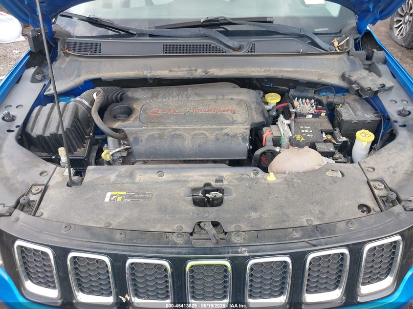 2018 JEEP COMPASS LATITUDE FWD · Фото 10