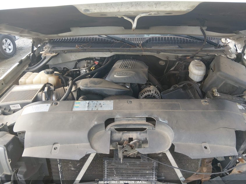 2004 CHEVROLET SILVERADO PICKUP 5.3L V-8 295HP