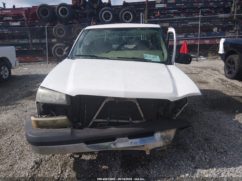 2004 CHEVROLET SILVERADO PICKUP 5.3L V-8 295HP