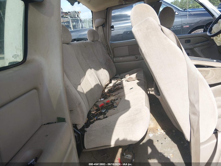 2004 CHEVROLET SILVERADO PICKUP 5.3L V-8 295HP