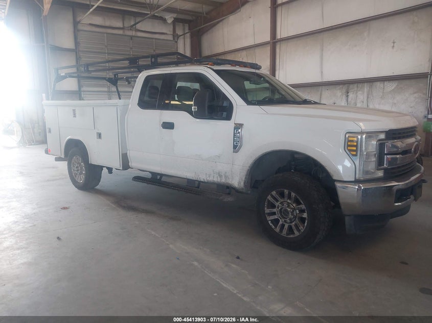 AtlanticExpress - Ford F-350
