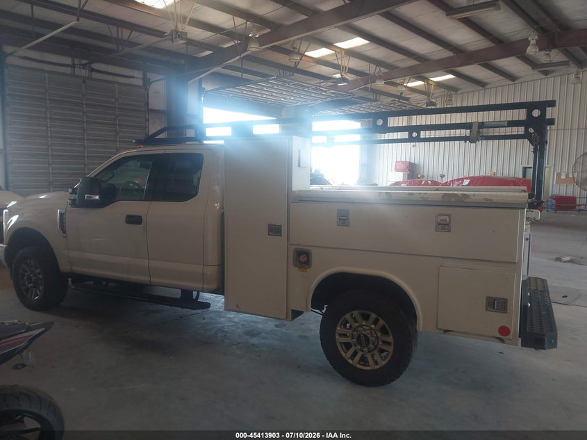 AtlanticExpress - Ford F-350