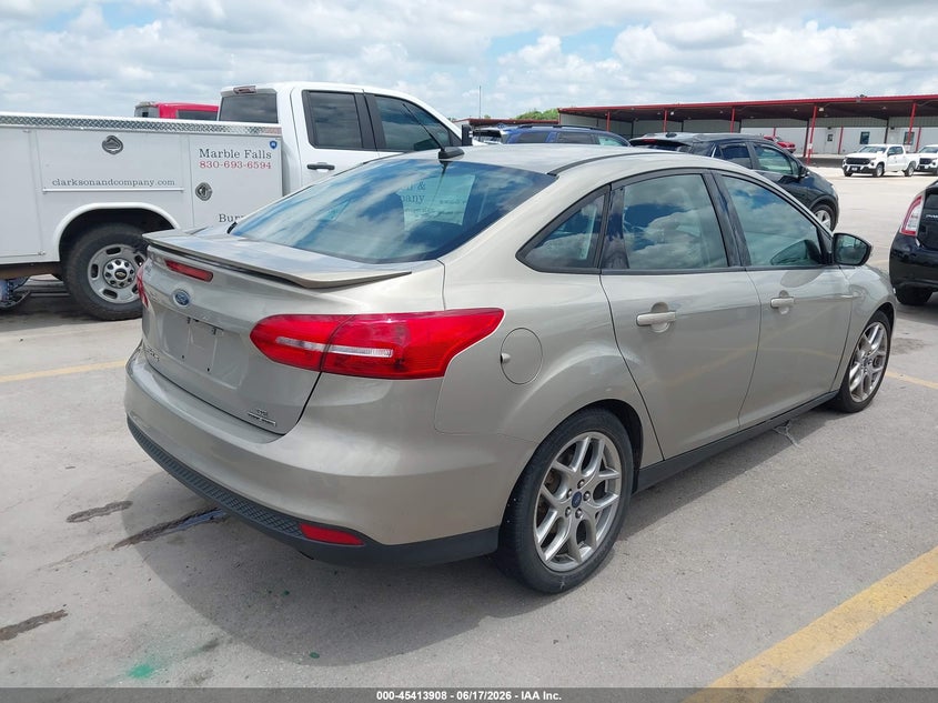 Vin: 1fadp3f26fl296453, lot: 45911930, ford focus se 20154
