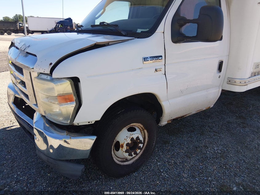 2011 FORD ECONOLINE COMMERCIAL CUTAWAY N/A N/A