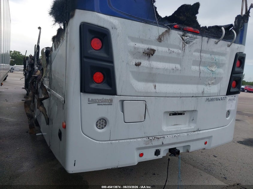 2019 FORD F53 auction photo 3