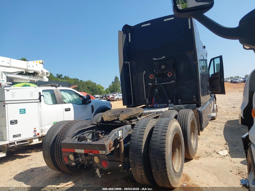 2012 PETERBILT 587 auction photo 4