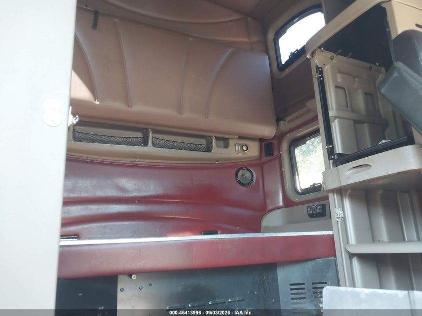 2012 PETERBILT 587 auction photo 6