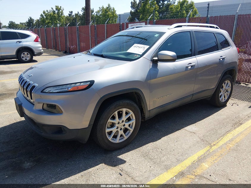 2018 Jeep Cherokee Latitude 4X4 VIN: 1C4PJMCB5JD528529 Lot: 45414023