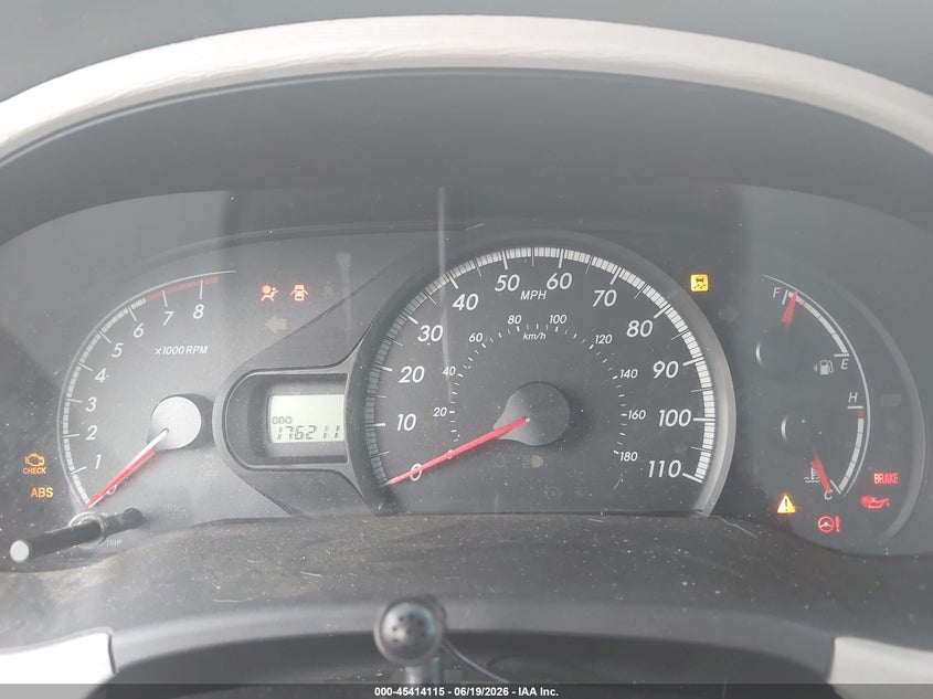 2014 TOYOTA SIENNA auction photo 7