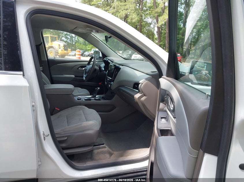 2018 CHEVROLET TRAVERSE auction photo 5