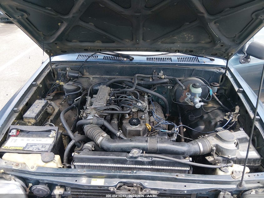 1994 Toyota Pickup 1/2 Ton Short Whlbase Stb VIN: 4TARN81A2RZ269040 Lot: 45414242