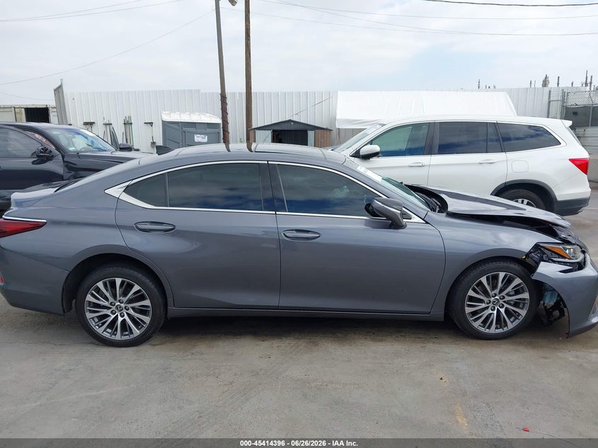2019 LEXUS ES 350 — Фото 12