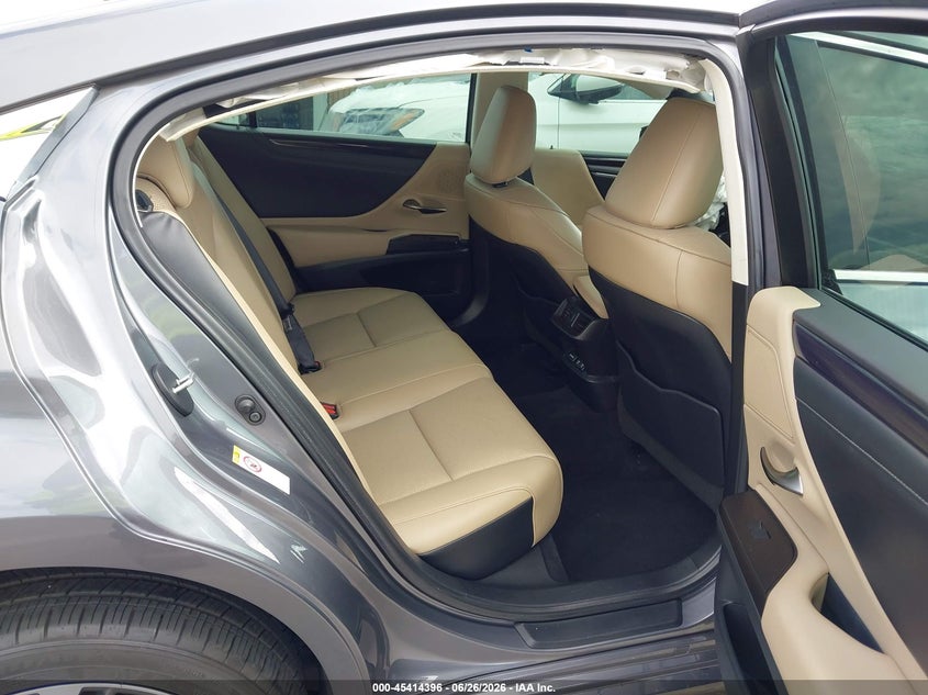 2019 LEXUS ES 350 — Фото 8