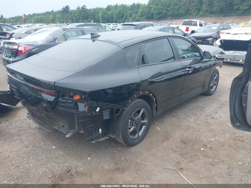 Vin: 3kpft4de1se213872, lot: 45912475, kia k4 lxs 20254