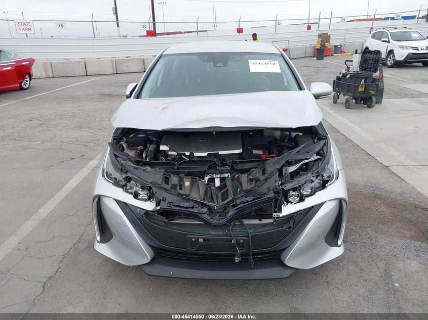 2022 TOYOTA PRIUS PRIME XLE — Photo 13
