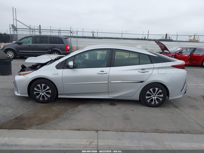 2022 TOYOTA PRIUS PRIME XLE — Photo 15