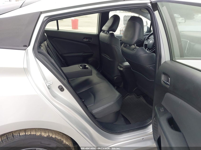 2022 TOYOTA PRIUS PRIME XLE — Photo 8