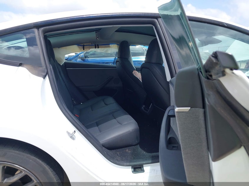 2025 TESLA MODEL 3 auction photo 8