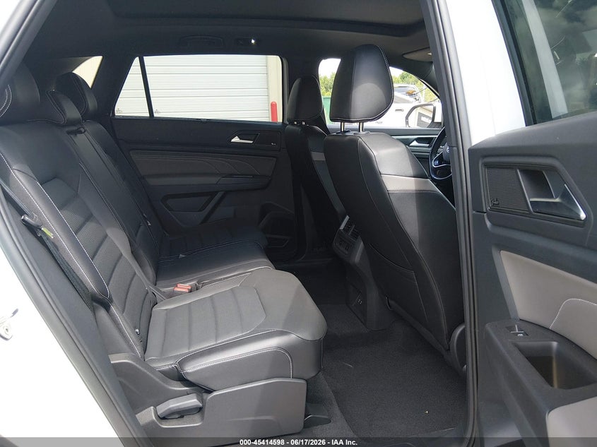 2023 Volkswagen Atlas Cross Sport 3.6L V6 Sel Premium R-Line VIN: 1V2FE2CA7PC207827 Lot: 45414598