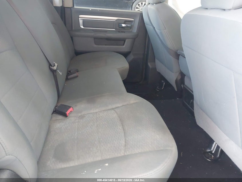 2018 RAM 1500 auction photo 8