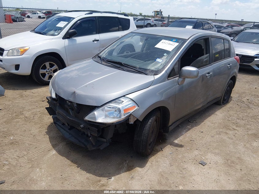 Vin: 3n1bc1cp0bl445636, lot: 45912684, nissan versa 1.8s 20112