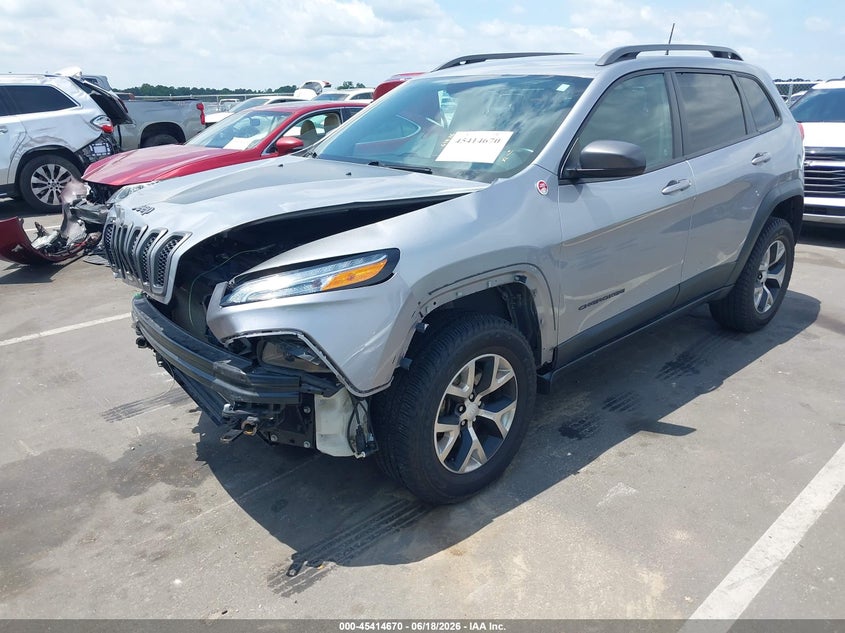 2017 JEEP CHEROKEE auction photo 2