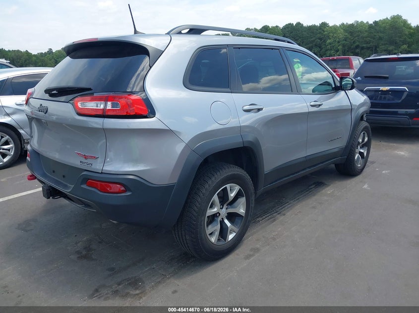 2017 JEEP CHEROKEE auction photo 4