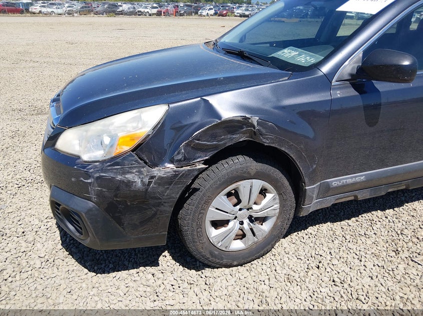 2013 SUBARU OUTBACK auction photo 6