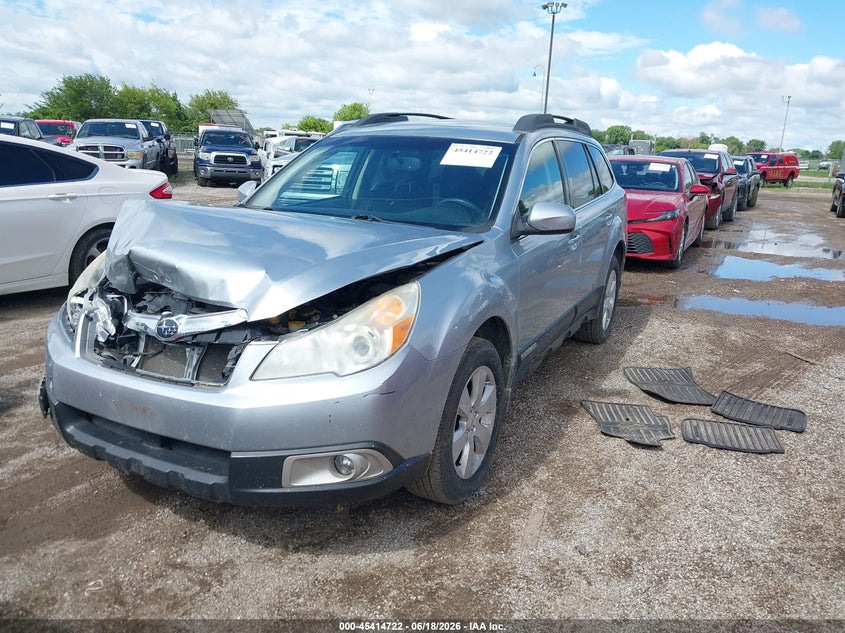 2012 SUBARU OUTBACK auction photo 2