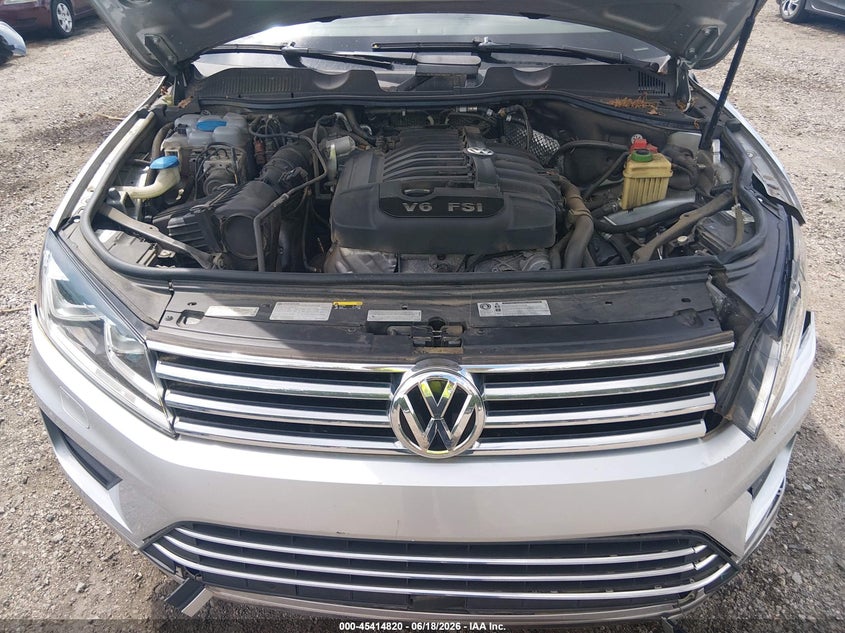 2017 Volkswagen Touareg V6 Wolfsburg Edition VIN: WVGRF7BP0HD004445 Lot: 45414820