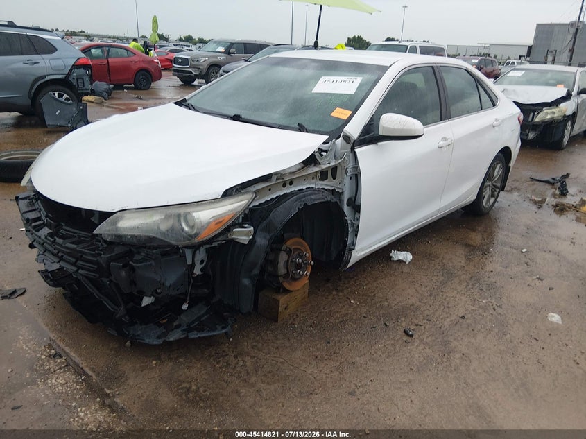 2017 TOYOTA CAMRY auction photo 2