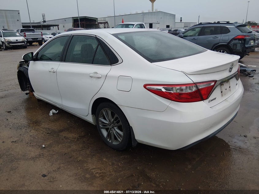 2017 TOYOTA CAMRY auction photo 3