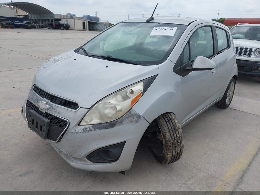 2013 Chevrolet Spark Ls Auto, Удар спереди, IAAI, VIN KL8CB6S90DC610290 — фото 2