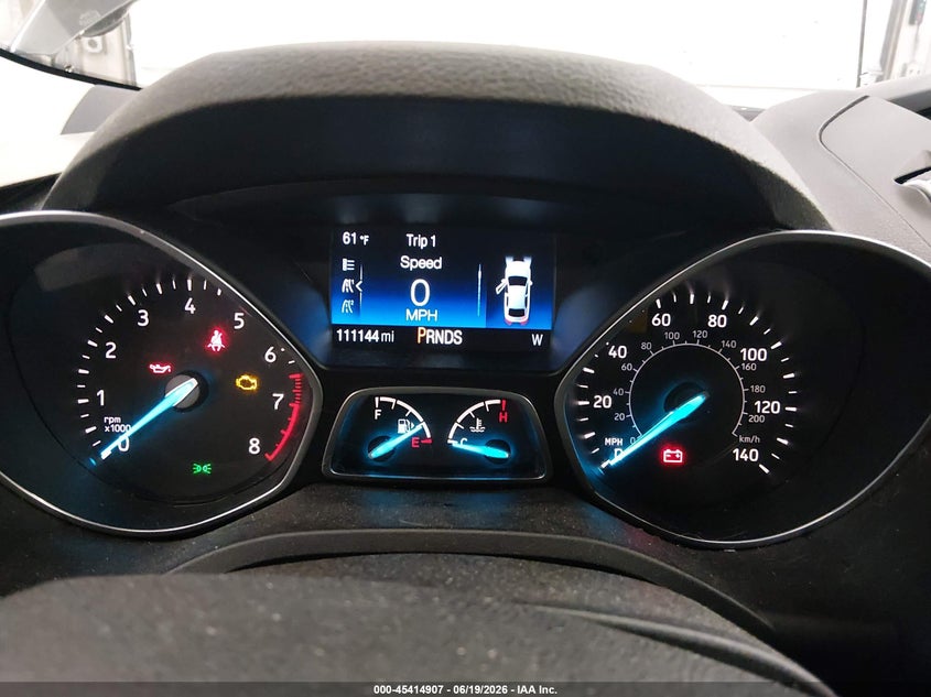 VIN 1FMCU9GD8HUC68115 2017 FORD ESCAPE SE