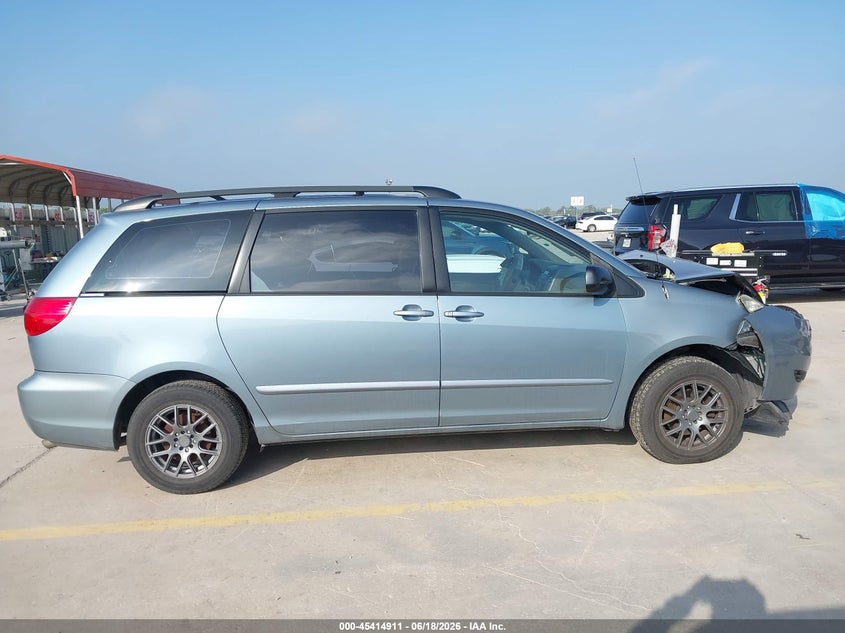 AtlanticExpress - Toyota Sienna