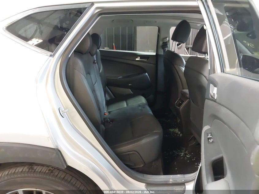 2020 HYUNDAI TUCSON auction photo 8