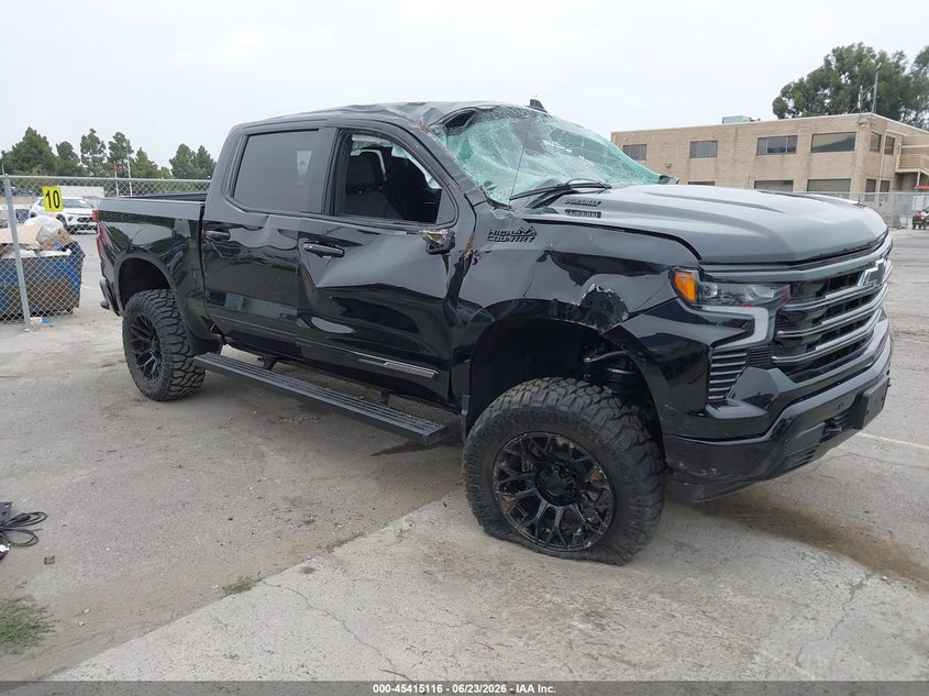 2025 Chevrolet Silverado  (VIN: 1GCUKJE88SZ338938)