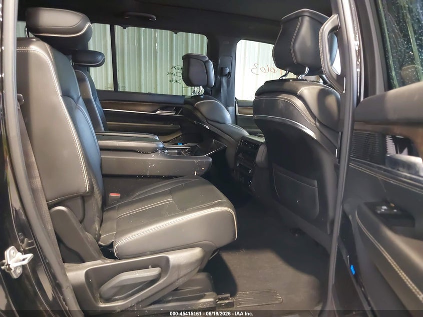 2022 JEEP GRAND WAGONEER auction photo 8