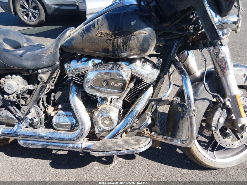2017 Harley-Davidson Flhxs Street Glide Special VIN: 1HD1KRC36HB664018 Lot: 45415263