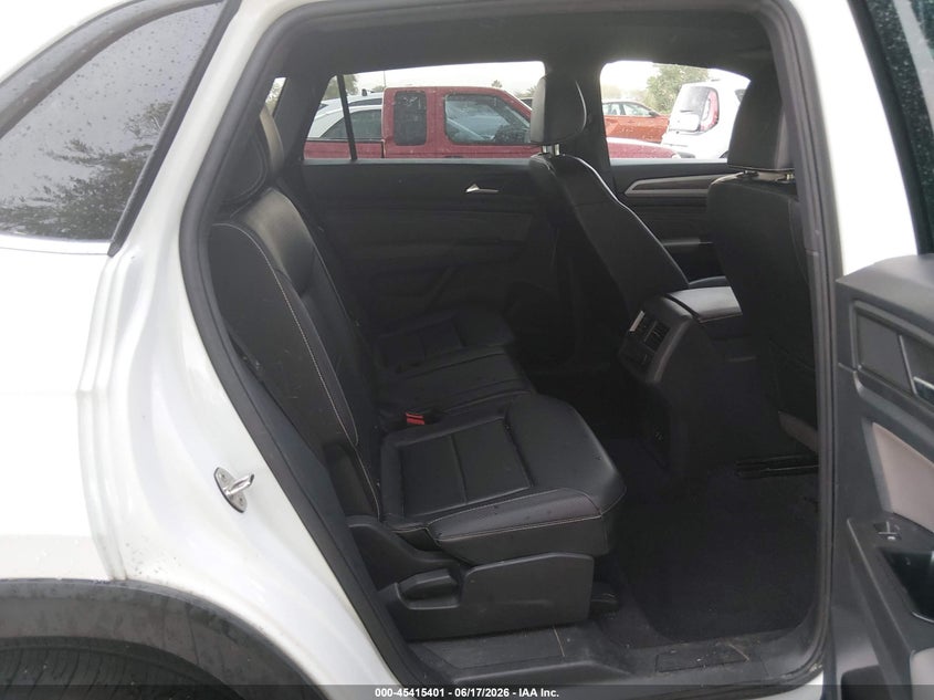 2022 VOLKSWAGEN ATLAS CROSS SPORT auction photo 8
