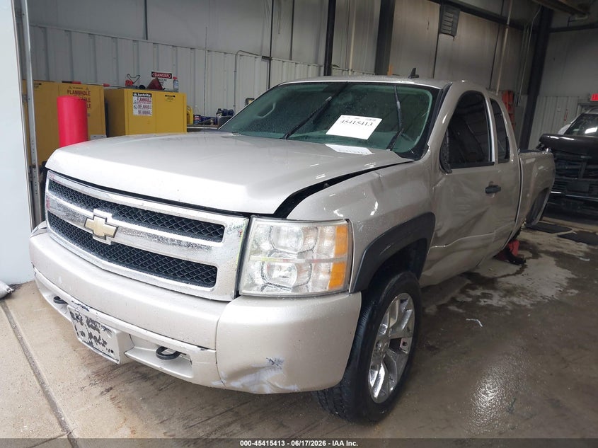 2007 CHEVROLET SILVERADO PICKUP 4.8L V-8 295HP