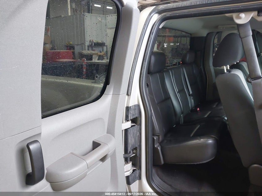 2007 CHEVROLET SILVERADO PICKUP 4.8L V-8 295HP