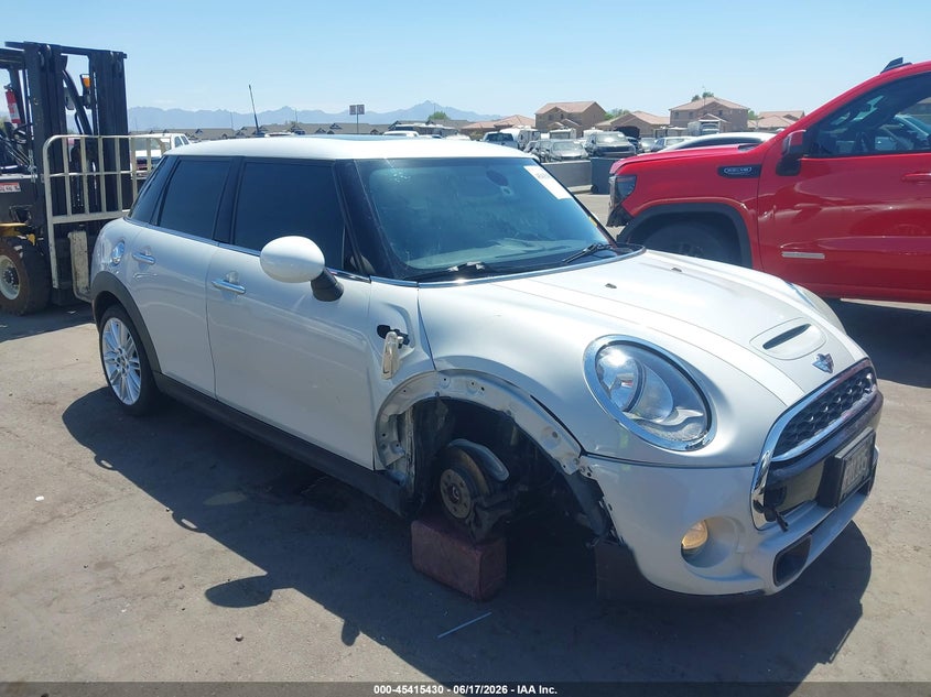 2015 Mini Hardtop Cooper S VIN: WMWXU3C50F2B57133 Lot: 45415430