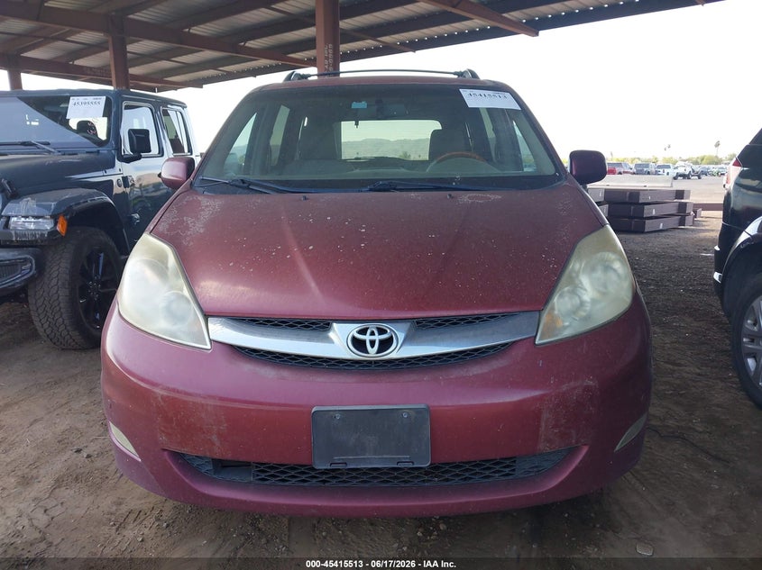 AtlanticExpress - Toyota Sienna