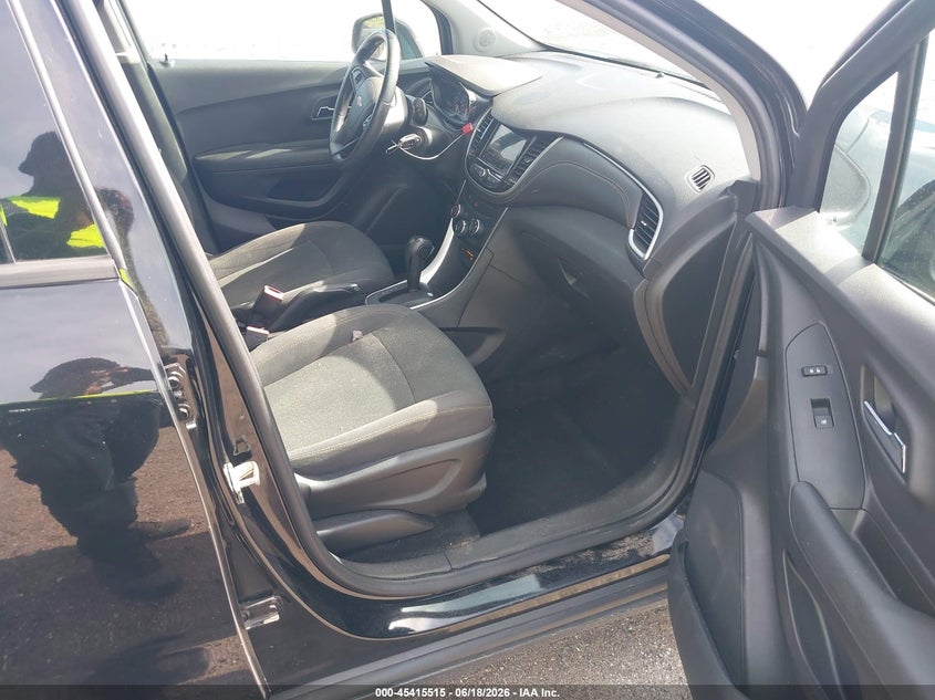 2019 CHEVROLET TRAX auction photo 5
