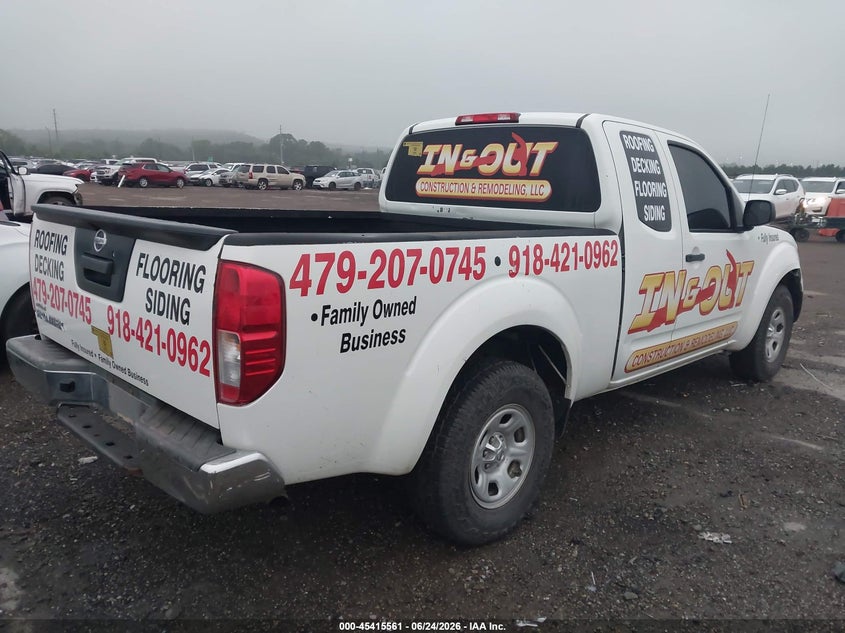 2013 NISSAN FRONTIER auction photo 4