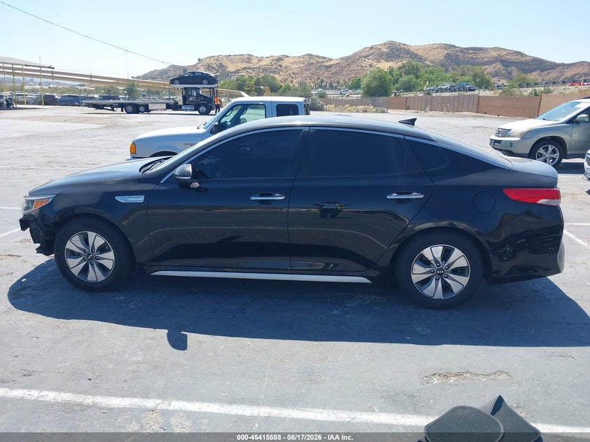 2018 Kia Optima Hybrid Premium VIN: KNAGT4LE9J5021113 Lot: 45415588